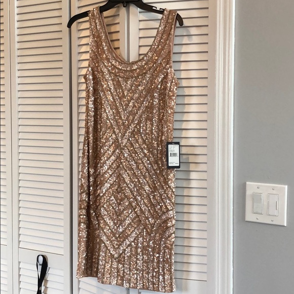 Adrianna Papell Dresses & Skirts - NWT: Adrianna Papell Dress - size 8